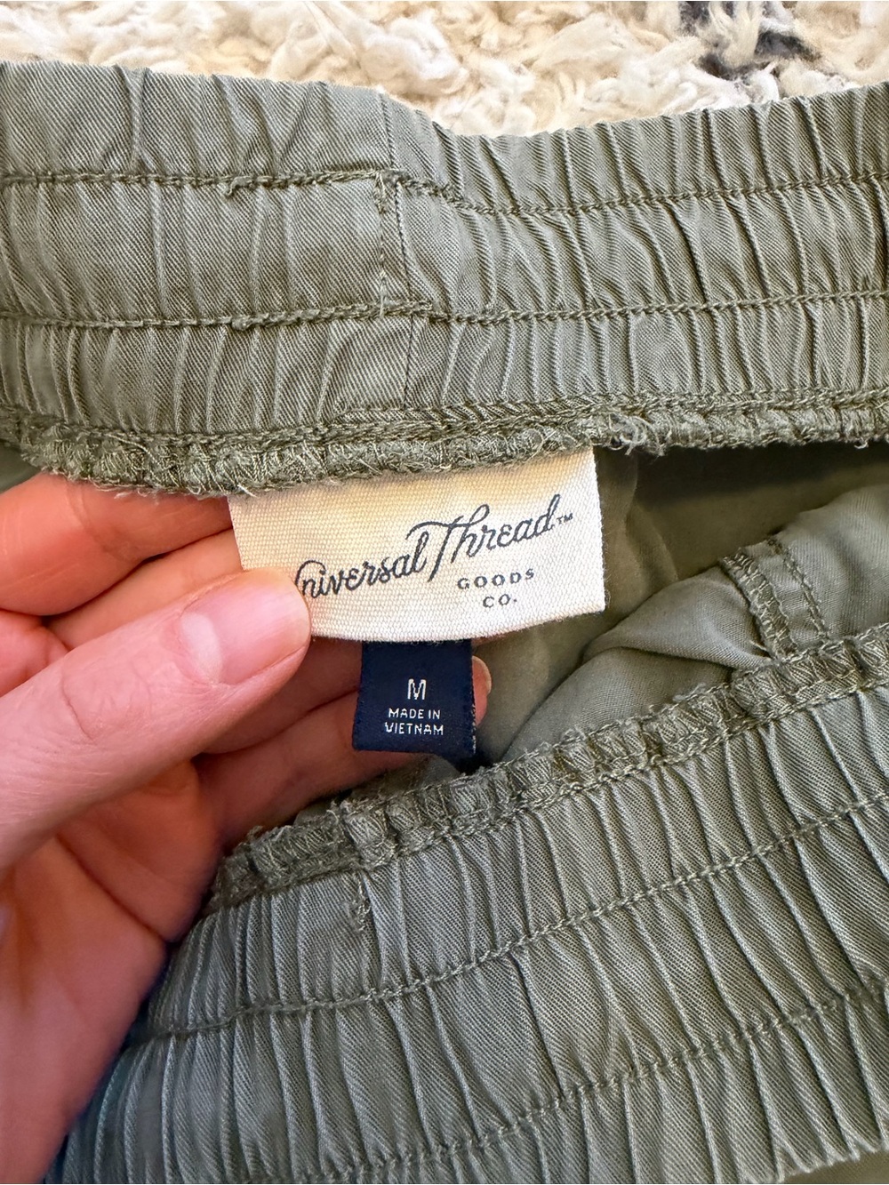 Universal Thread Olive Green Drawstring Shorts Woman size M - Picture 4 of 6